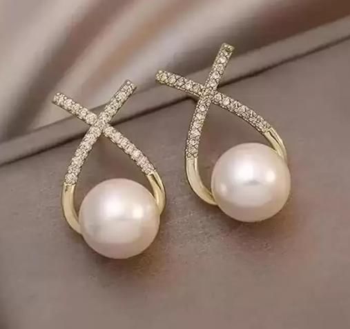 Korean Studded Cross Pearl Stud Earrings 1pas00-1a